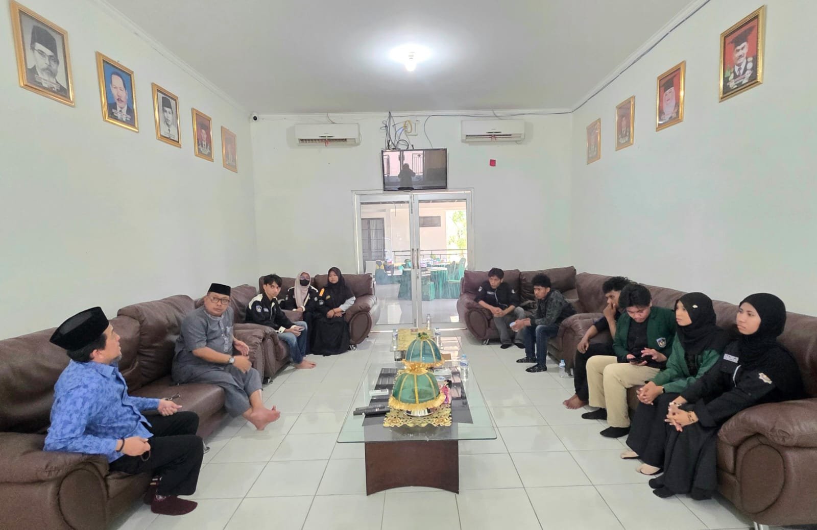 Silaturahmi Dekan FAI UMI Bersama Pengurus Lembaga Mahasiswa Bahas Rencana Stadium General Sambut Mahasiswa Baru